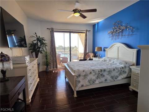 5706 Cape Harbour Dr 211, Cape Coral FL - photo 17 of 45