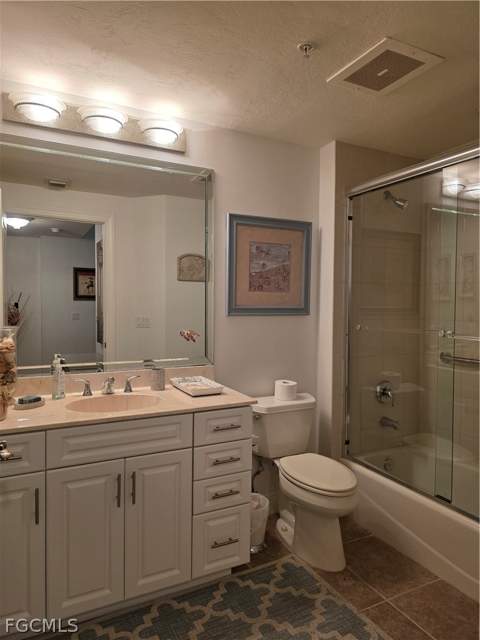 5706 Cape Harbour Dr 211, Cape Coral FL - photo 24 of 45
