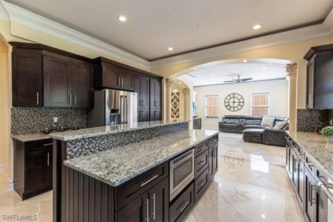 2135 Par Dr, Naples FL - photo 6 of 49
