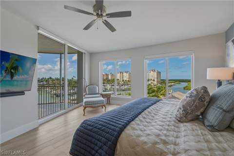 13665 Vanderbilt Dr 501, Naples FL - photo 13 of 30
