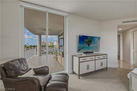 13665 Vanderbilt Dr 501, Naples FL - photo 24 of 30