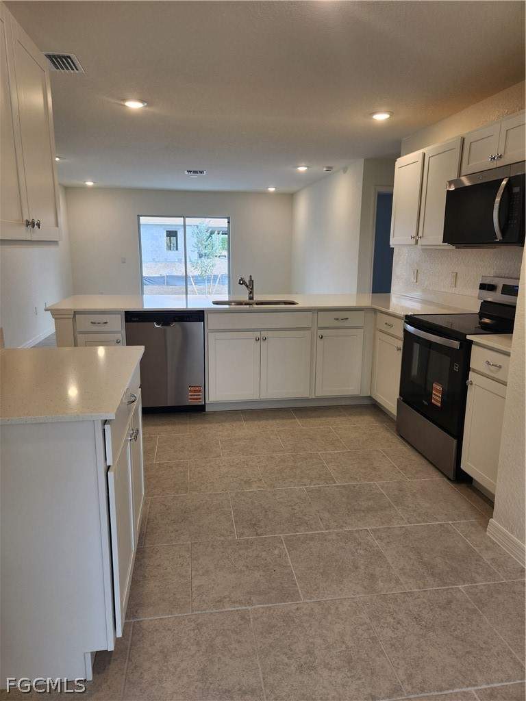 3 bedroom SingleFamilyResidence at 2616 5th St SW, Lehigh Acres, Lehigh Acres — photo 2