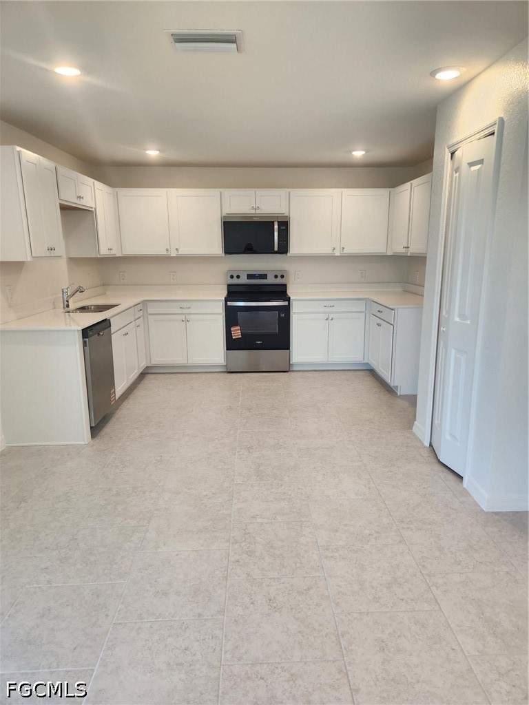 4 bedroom SingleFamilyResidence at 6020 Pat Ave N, Lehigh Acres, Lehigh Acres — photo 3