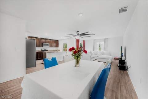 828 Youngreen Dr, Fort Myers FL - photo 13 of 41
