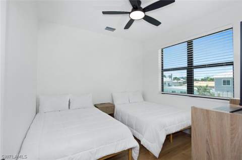 170 Washington Ave, Fort Myers Beach FL - photo 22 of 39