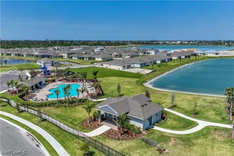 575 Spring Hill Lake Loop, Cape Coral FL - photo 18 of 26