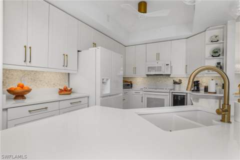 133 Vintage Bay Dr 14, Marco Island FL - photo 7 of 39