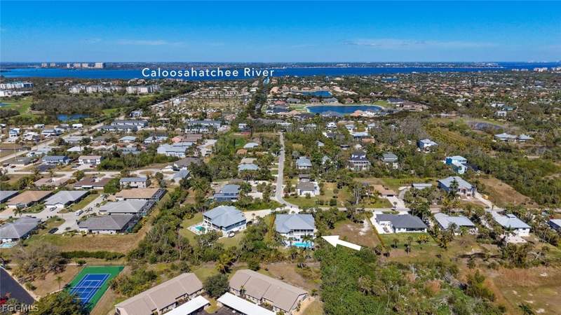 3 bedroom SingleFamilyResidence at 13411 Electron Dr, Cottage Point Unrec, Fort Myers — photo 2