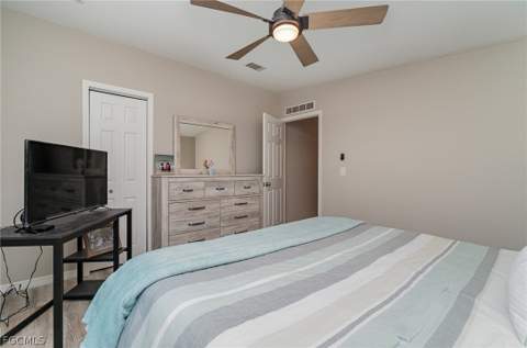 17561 Canal Cove Ct, Fort Myers Beach FL - photo 21 of 44