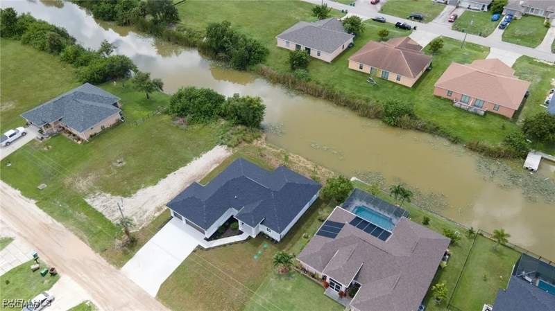 4 bedroom SingleFamilyResidence at 1306 NE 9th Ave, Cape Coral, Cape Coral — photo 5