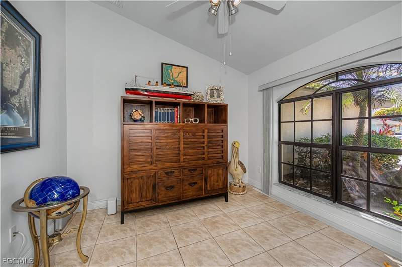 3 bedroom SingleFamilyResidence at 3229 SE 1st Ct, Cape Coral, Cape Coral — photo 4