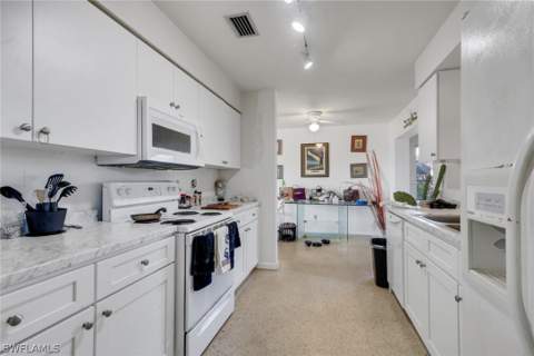 5155 Sunnybrook Ct, Cape Coral FL - photo 15 of 47