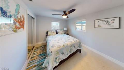 560 E Valley Dr, Bonita Springs FL - photo 12 of 19