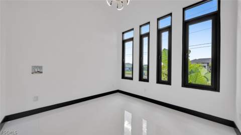 113 SW 37th Ave, Cape Coral FL - photo 14 of 33