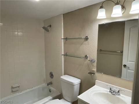 6777 Winkler Rd 106, Fort Myers FL - photo 6 of 11