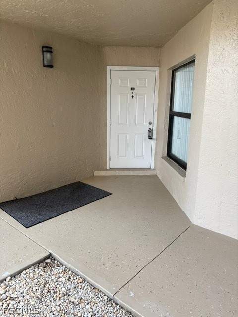 9627 Eaton Gardens Ln 105, Fort Myers FL - photo 10 of 45