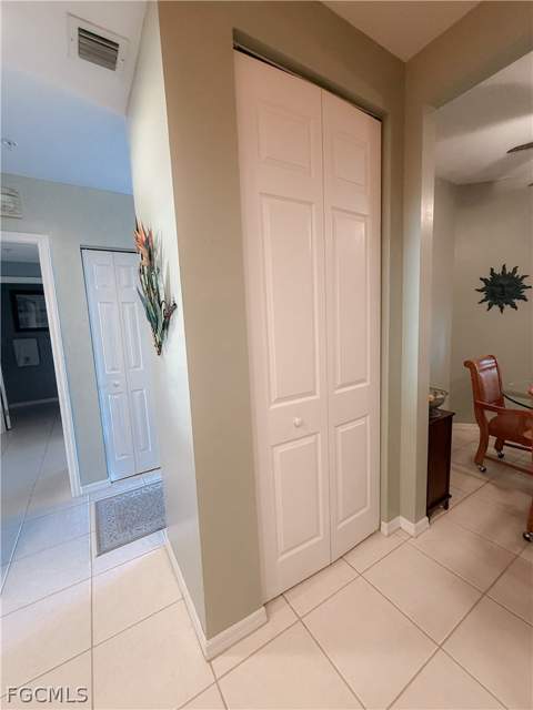 1137 Van Loon Commons Cir 202, Cape Coral FL - photo 7 of 35