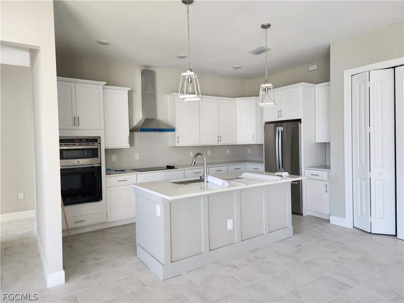 3 bedroom SingleFamilyResidence at 3504 NW 15th Ter, Cape Coral, Cape Coral — photo 2