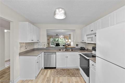 605 Squire Cir 103, Naples FL - photo 10 of 28