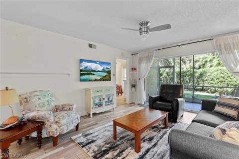 605 Squire Cir 103, Naples FL - photo 8 of 28