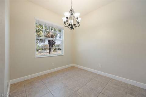 5550 Berkshire Dr 202, Fort Myers FL - photo 12 of 32