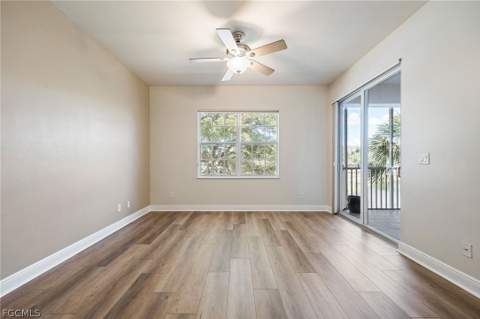 5550 Berkshire Dr 202, Fort Myers FL - photo 17 of 32