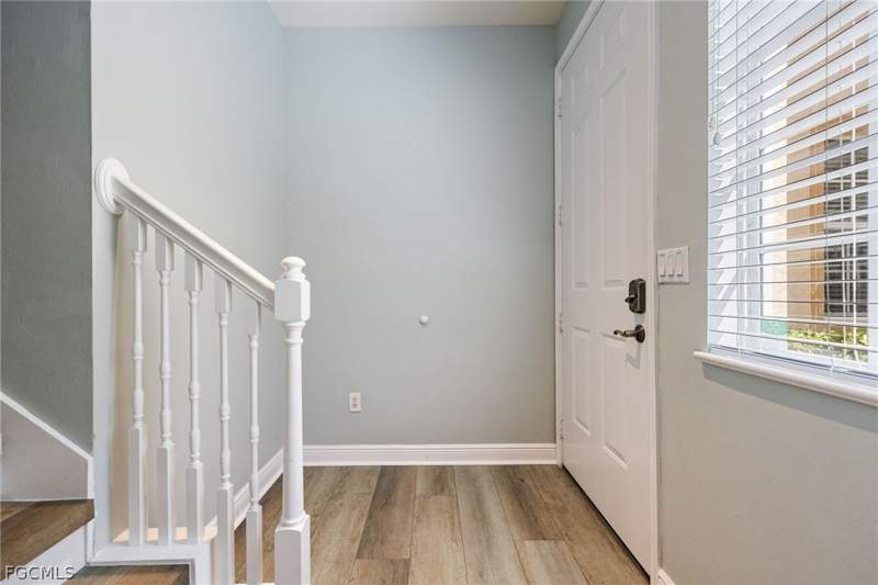 3 bedroom Townhouse at 5550 Berkshire Dr 202, Bell Tower Park, Fort Myers — photo 4