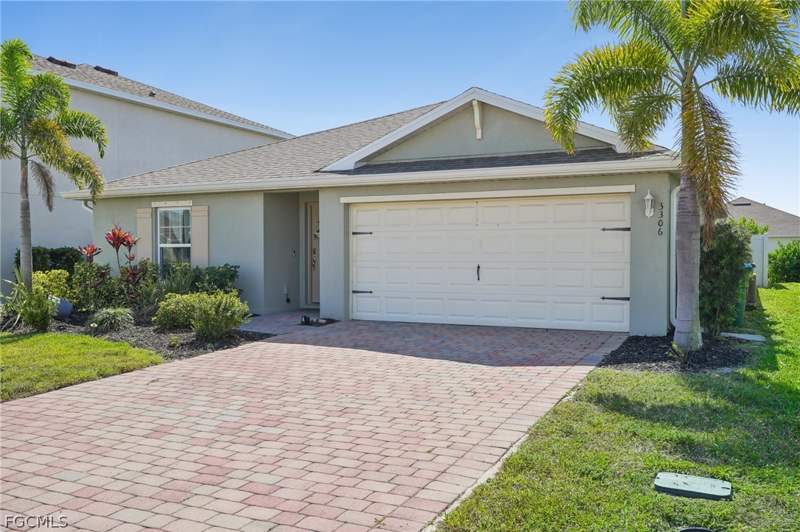 4 bedroom SingleFamilyResidence at 3306 Acapulco Cir, Entrada, Cape Coral — photo 4