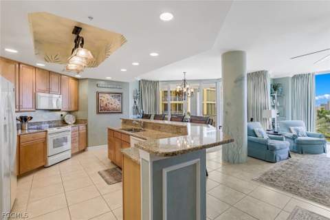 3426 Hancock Bridge Pkwy 501, North Fort Myers FL - photo 8 of 37