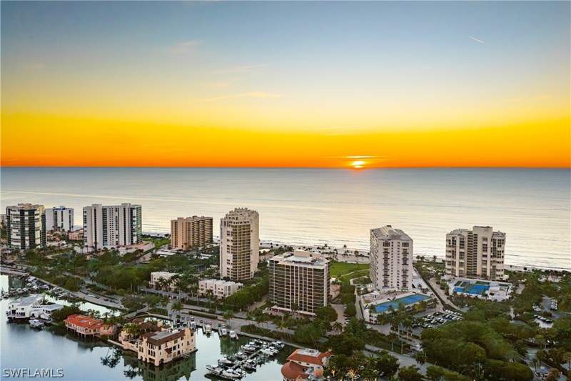 6 bedroom Condominium at 4021 Gulf Shore Blvd N 11, Brittany, Naples — photo 4