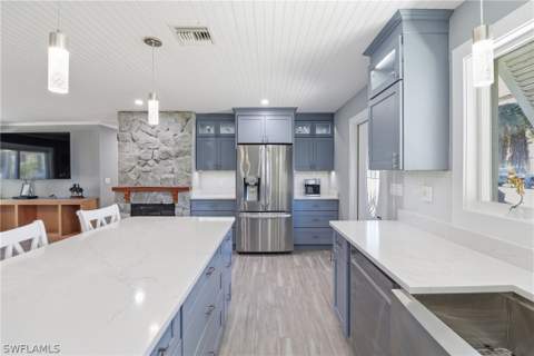 2740 Sanibel Blvd, St James City FL - photo 21 of 50