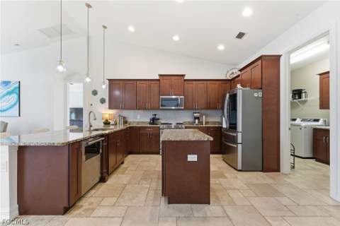 3905 Agualinda Blvd, Cape Coral FL - photo 12 of 38