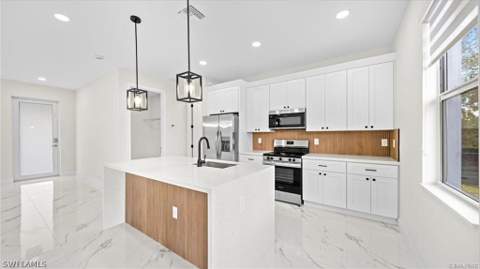 724 Drury Ave, Lehigh Acres FL - photo 10 of 46