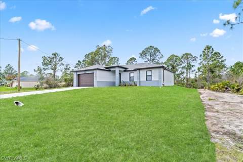 724 Drury Ave, Lehigh Acres FL - photo 6 of 46
