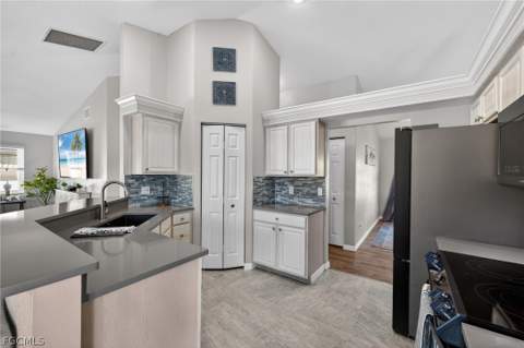 2506 SW 38th St, Cape Coral FL - photo 13 of 37