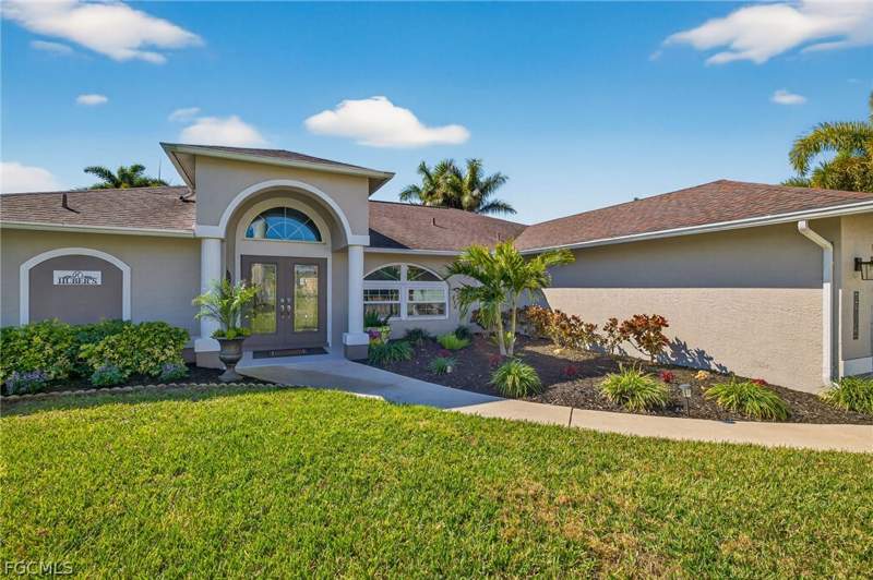 3 bedroom SingleFamilyResidence at 2506 SW 38th St, Cape Coral, Cape Coral — photo 2