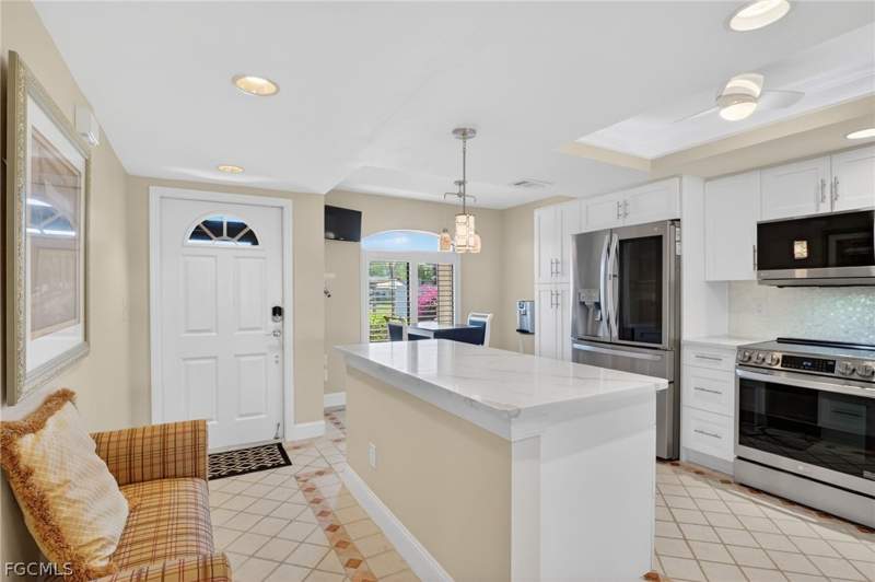 2 bedroom Condominium at 12191 Kelly Sands Way 1504, Manor, Fort Myers — photo 2