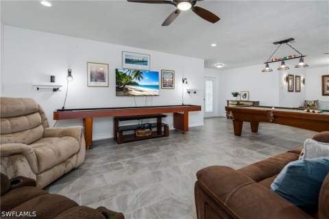661 E Valley Dr, Bonita Springs FL - photo 12 of 43