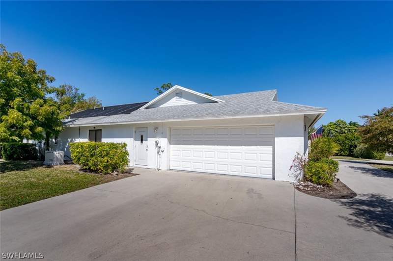 4 bedroom SingleFamilyResidence at 661 E Valley Dr, Bonita Shores, Bonita Springs — photo 3