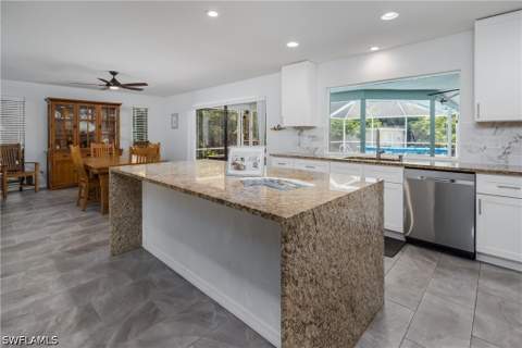 661 E Valley Dr, Bonita Springs FL - photo 6 of 43