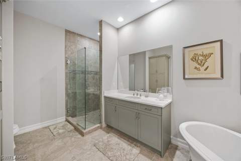 7825 Hawthorne Dr 2103, Naples FL - photo 17 of 48