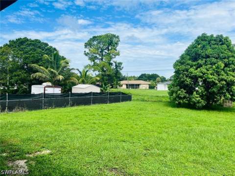 803 Monroe Dr, Lehigh Acres FL - photo 20 of 23