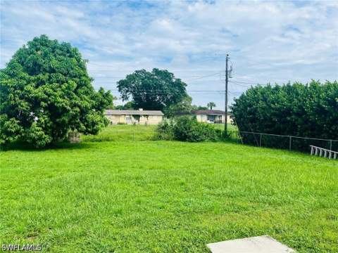 803 Monroe Dr, Lehigh Acres FL - photo 21 of 23
