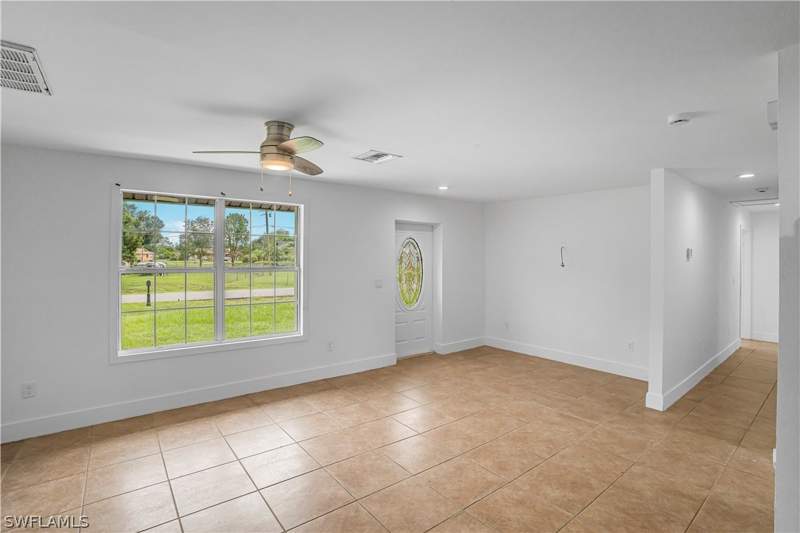 3 bedroom SingleFamilyResidence at 803 Monroe Dr, Lehigh Acres, Lehigh Acres — photo 5