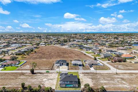 1925 NW 34th Pl, Cape Coral FL - photo 24 of 42