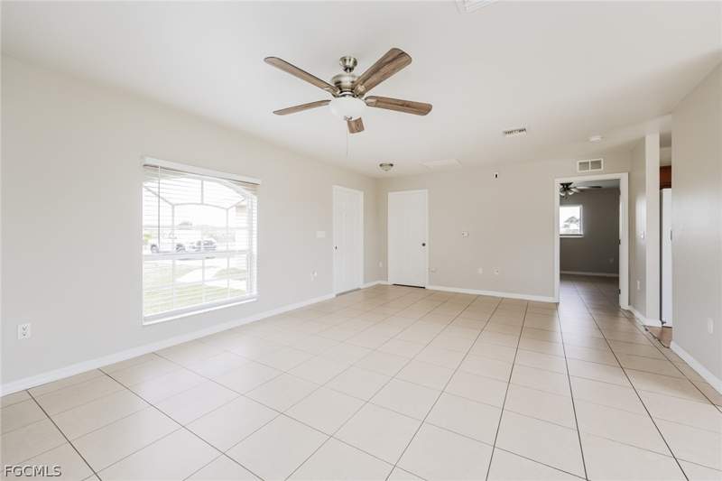 3 bedroom SingleFamilyResidence at 2900 73rd St W, Lehigh Acres, Lehigh Acres — photo 4