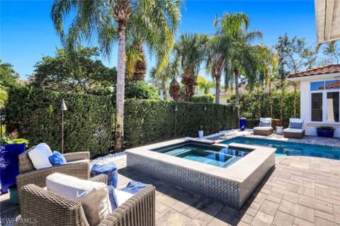2106 Modena Ct, Naples FL - photo 19 of 42