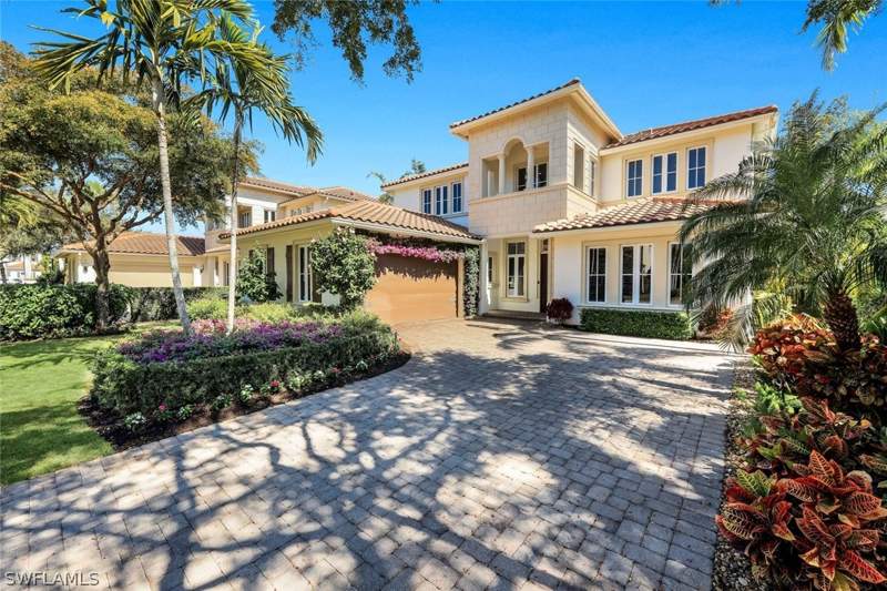 4 bedroom SingleFamilyResidence at 2106 Modena Ct, Torino, Naples — photo 3