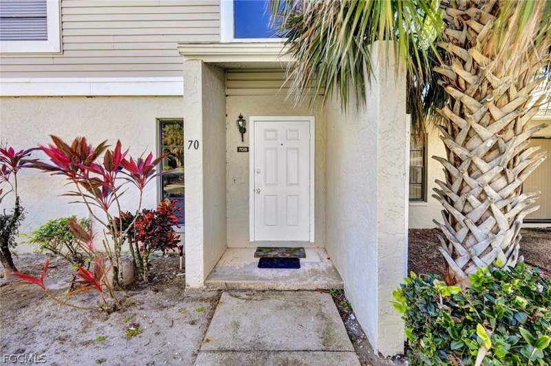 2 bedroom Condominium at 1423 SW Courtyards Ter 70, Courtyards Of Cape Coral South, Cape Coral — photo 3