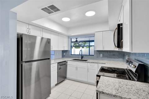 1423 SW Courtyards Ter 70, Cape Coral FL - photo 8 of 22